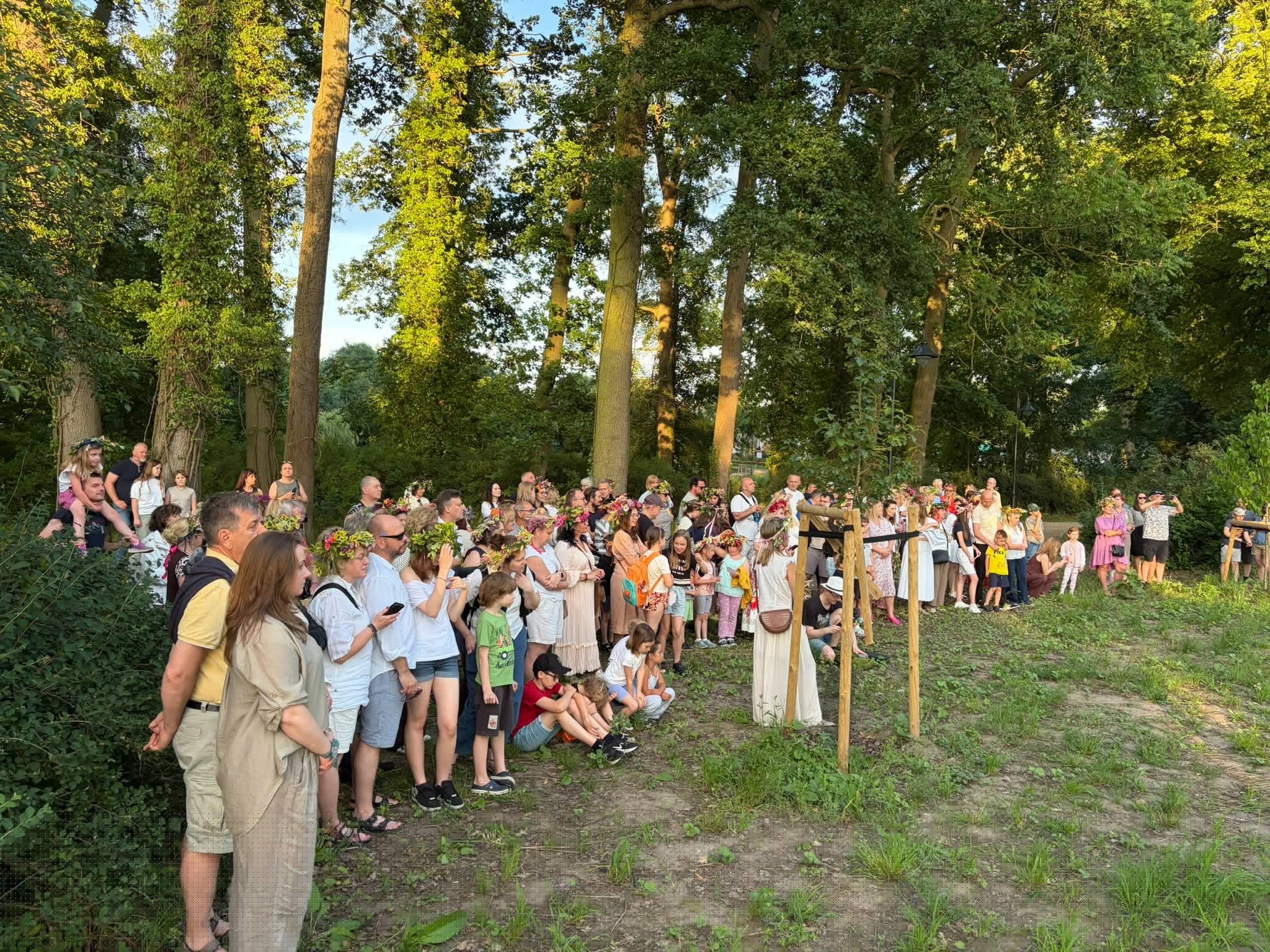 Noc Kupały w gminie. Tradycje, muzyka i wspólne świętowanie w Ostoi i Ustowie