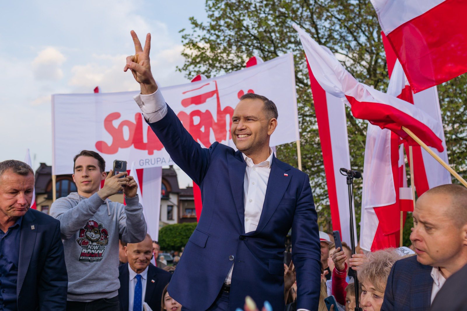 Karol Nawrocki nowym prezydentem RP. Minimalna przewaga nad Rafałem Trzaskowskim