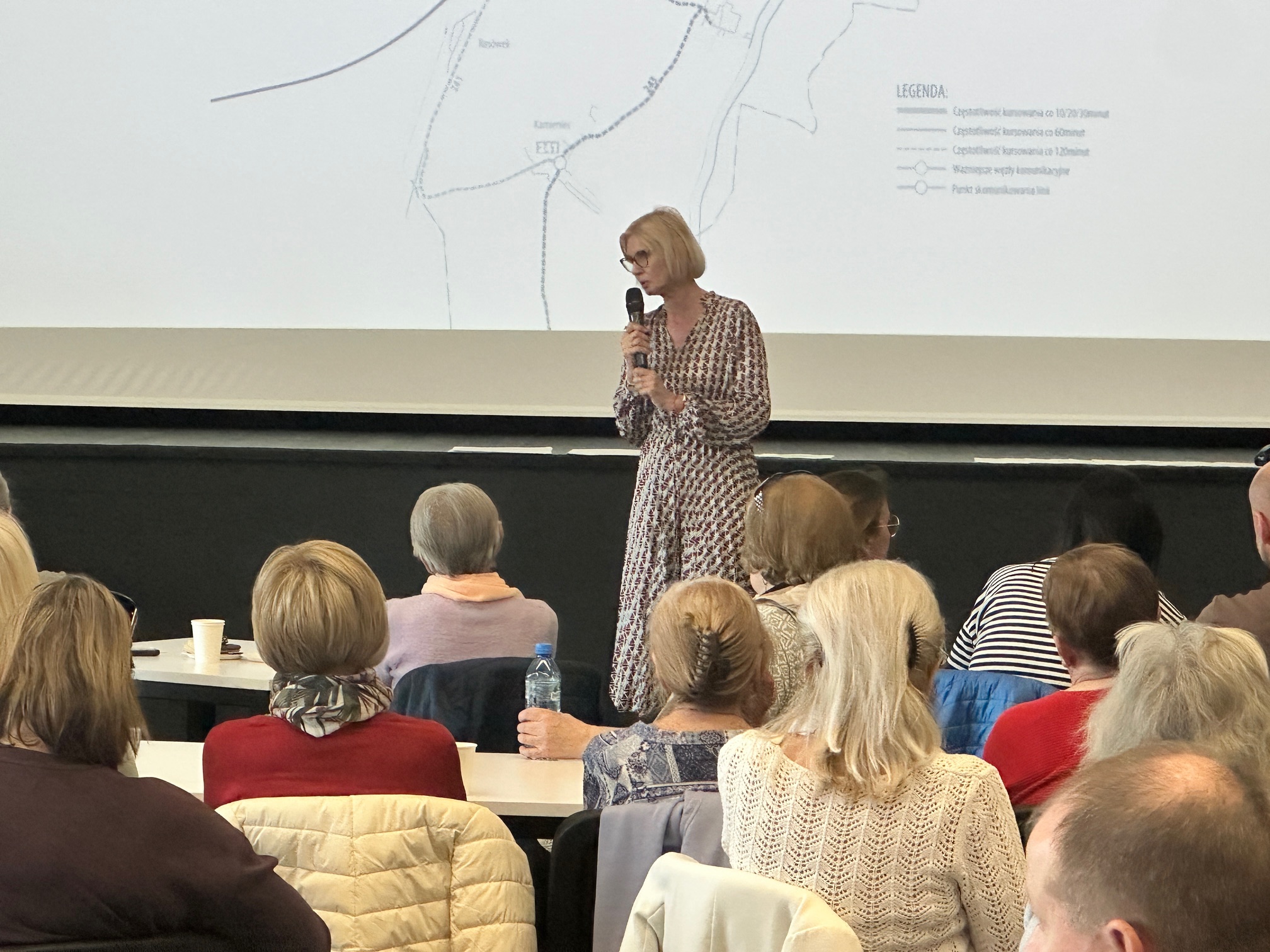 Gmina Kołbaskowo planuje zmiany w komunikacji miejskiej – każdy może wyrazić opinię i zgłosić pomysł