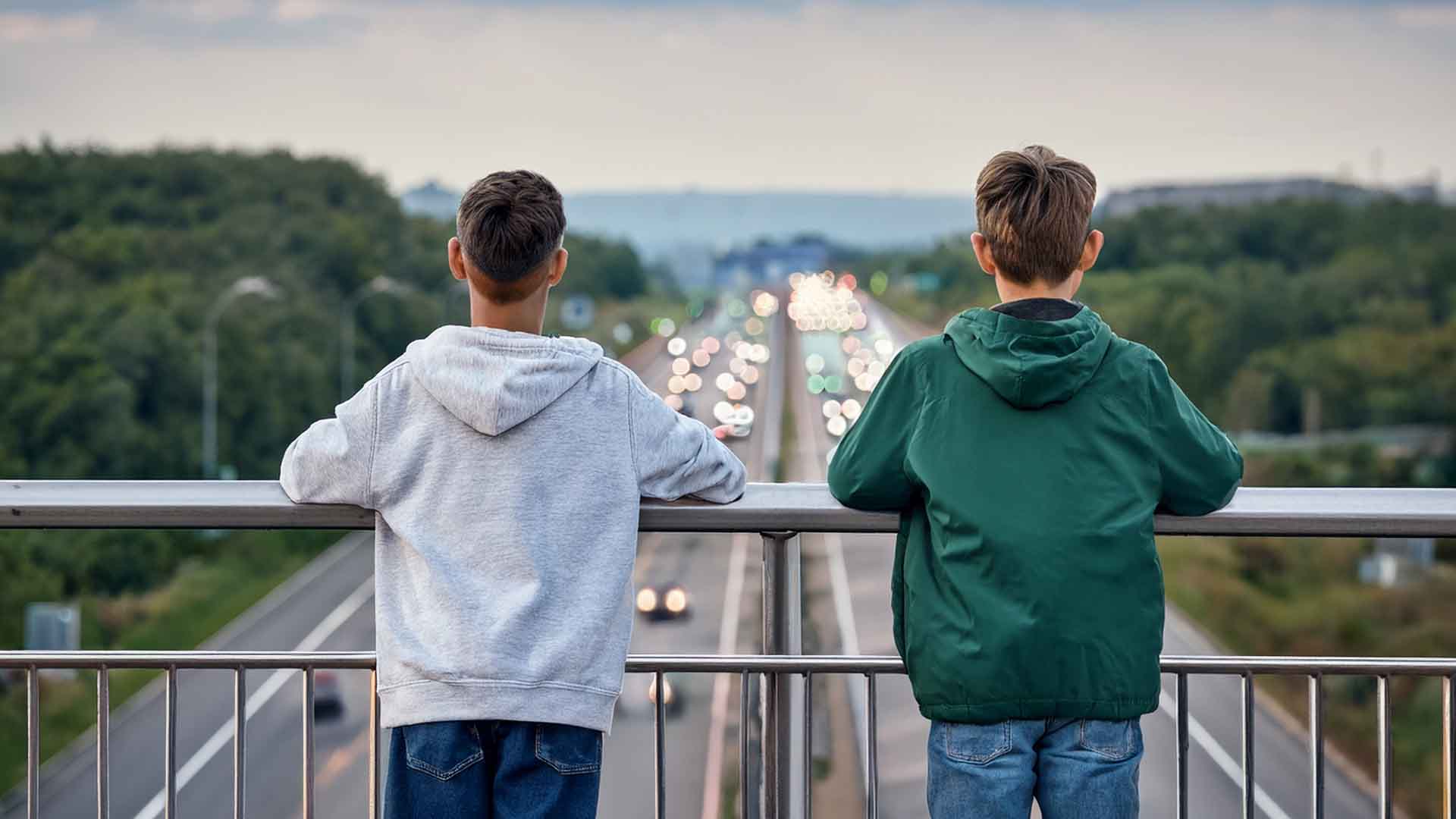 Kamienie z wiaduktu. Groźny incydent na autostradzie A6 w Kołbaskowie
