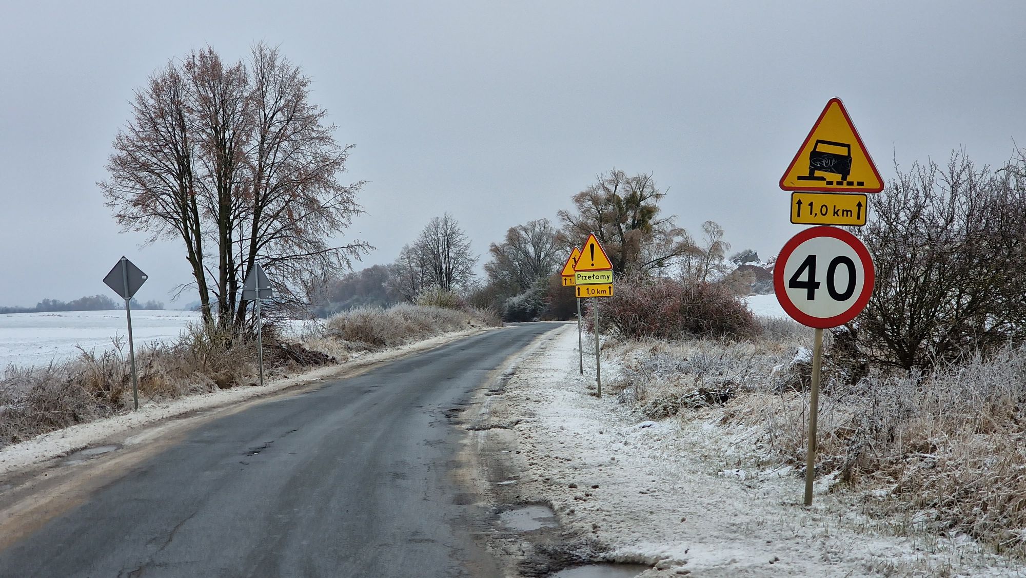 Podpisano umowę na przebudowę pierwszego odcinka drogi Stobno - Będargowo