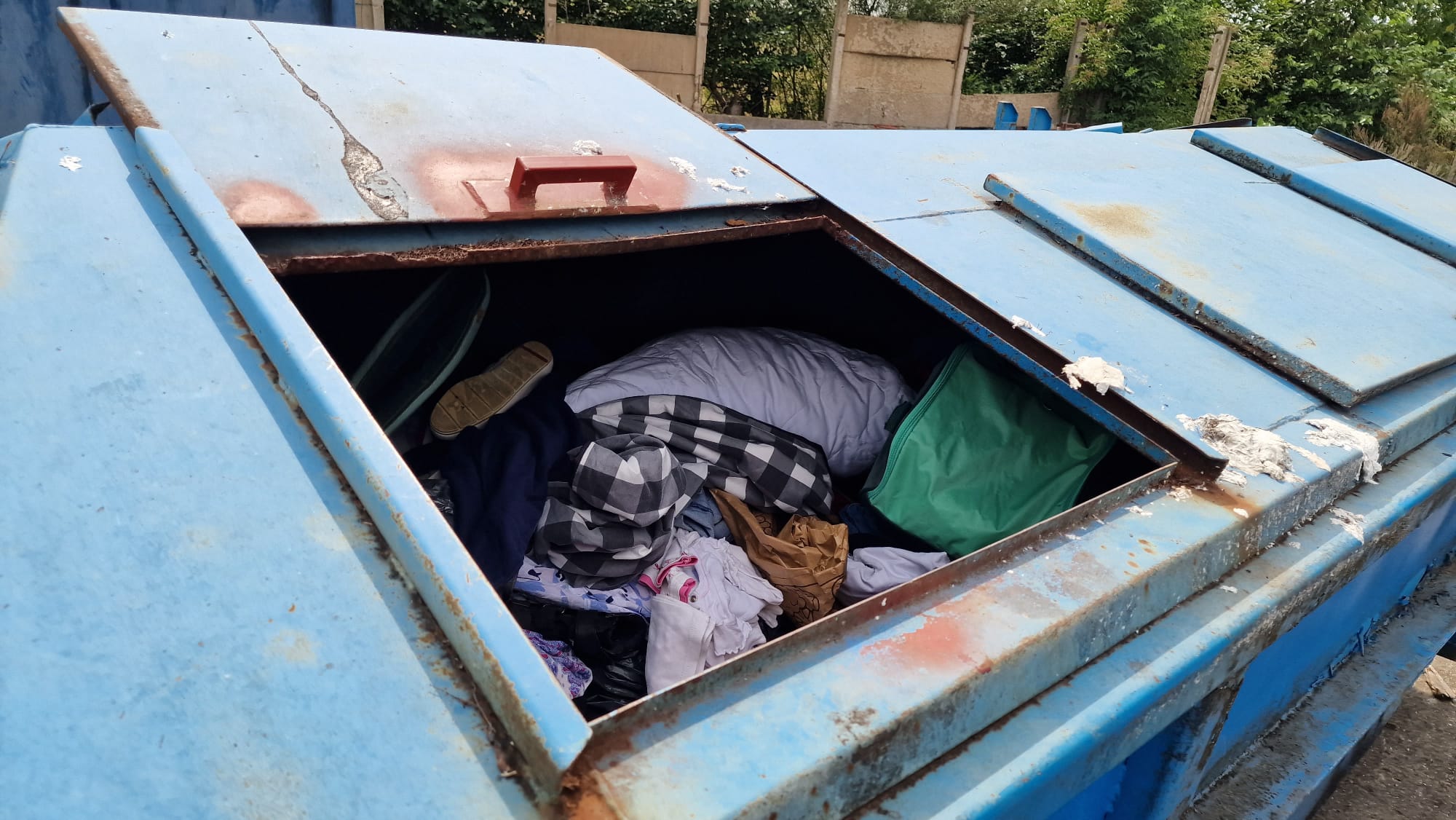 Selektywna zbiórka tekstyliów. Czy system działa?