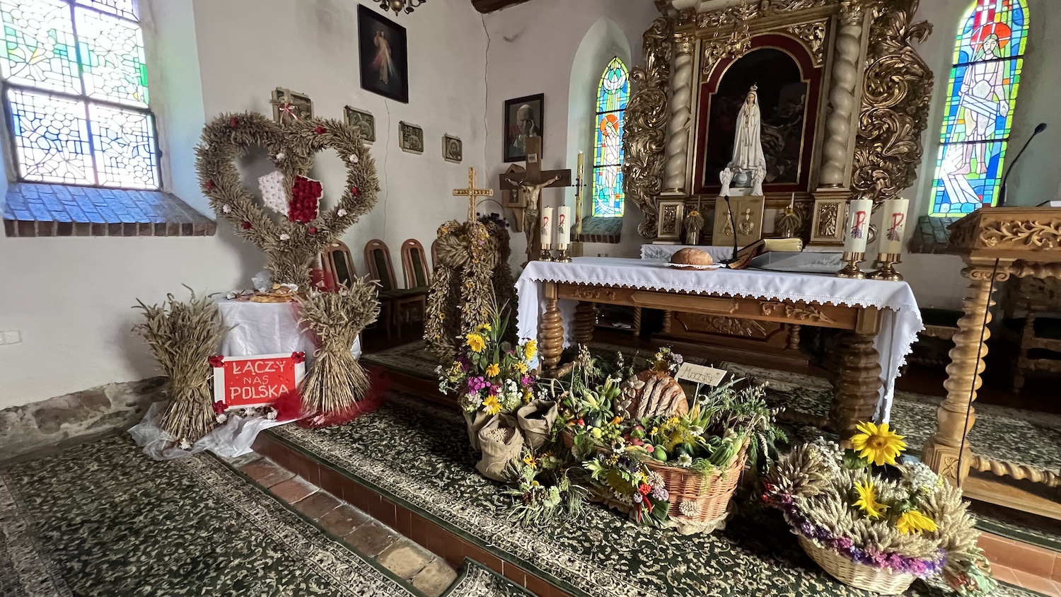 Dożynki parafialne w Kołbaskowie. Wieńce piękne jak zawsze