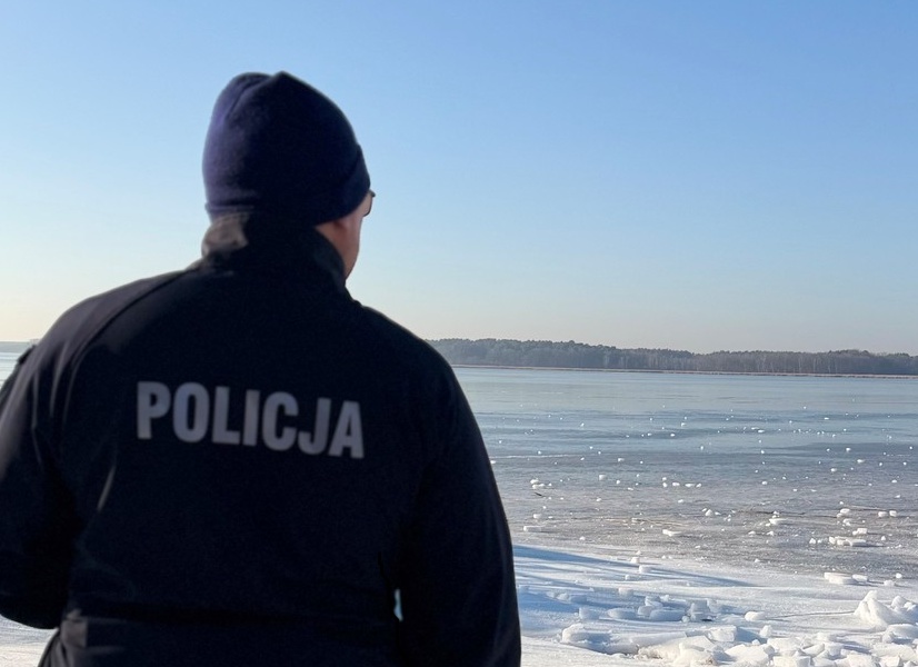 Policja kontroluje „dzikie lodowiska”. Apel o rozwagę przed feriami