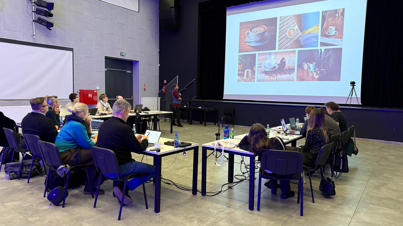 GOKSiR Przecław. Instytucje kultury z powiatu polickiego uczą się nowych narzędzi