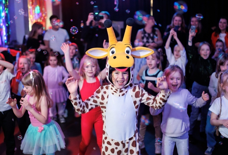 Taneczna Dżungla w Przecławiu. Karnawałowa zabawa dla najmłodszych