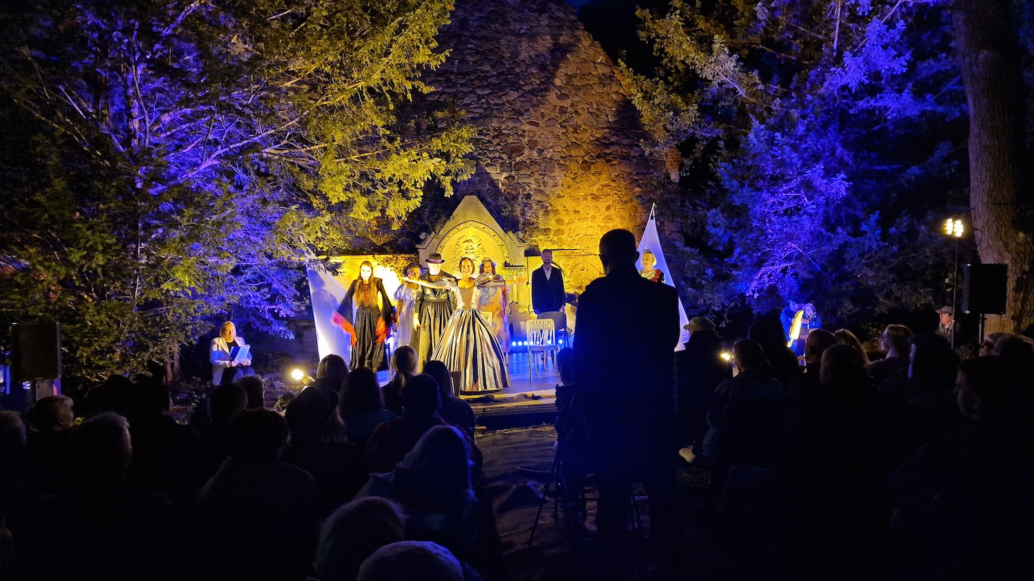 Magiczny wieczór w Pargowie. „Statek Szczecińskich Osobliwości” porwał publiczność