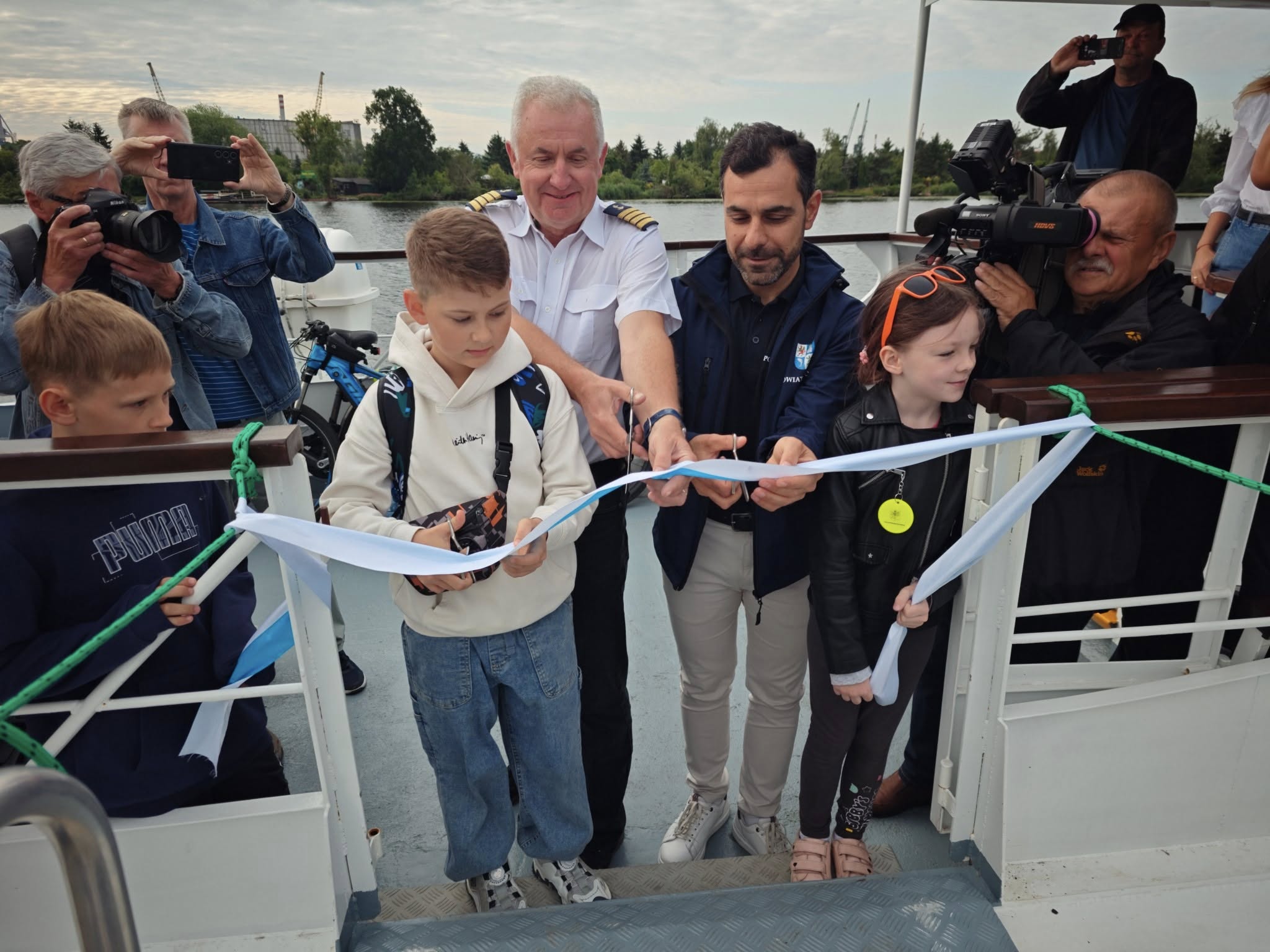 Wodny tramwaj wyruszył w pierwszy rejs – kierunek: Nowe Warpno i Świnoujście