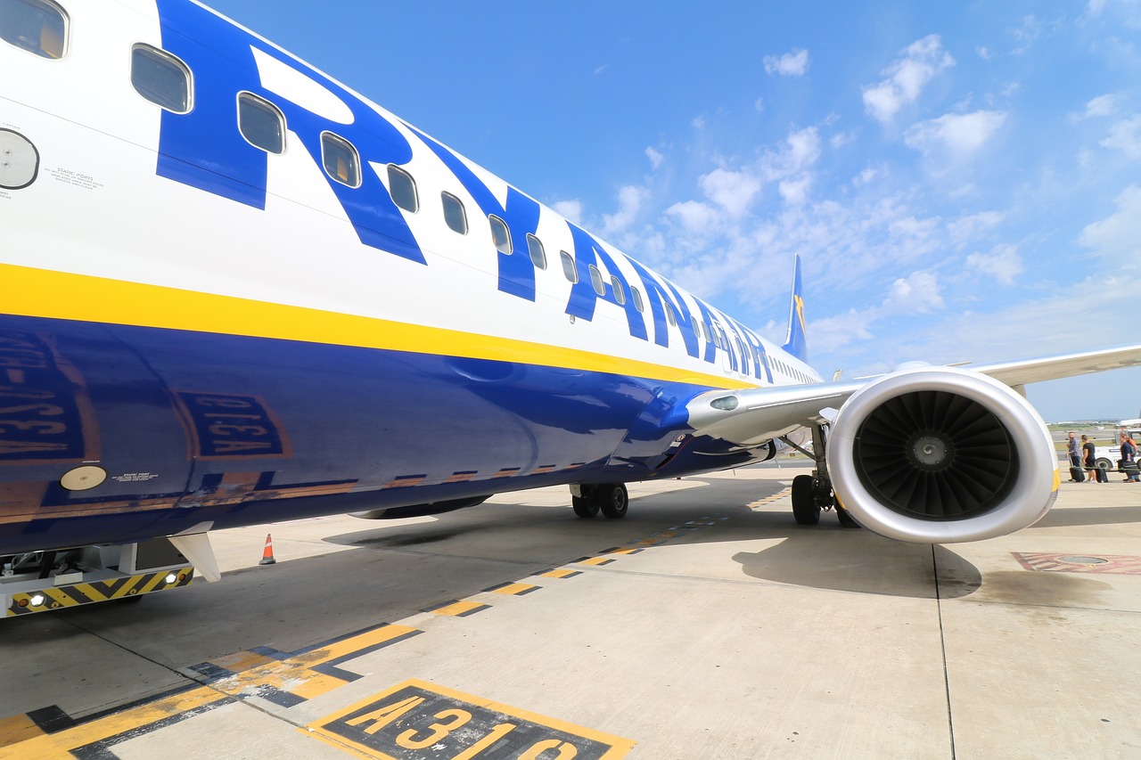 Ryanair zwiększa liczbę połączeń ze Szczecina do Anglii
