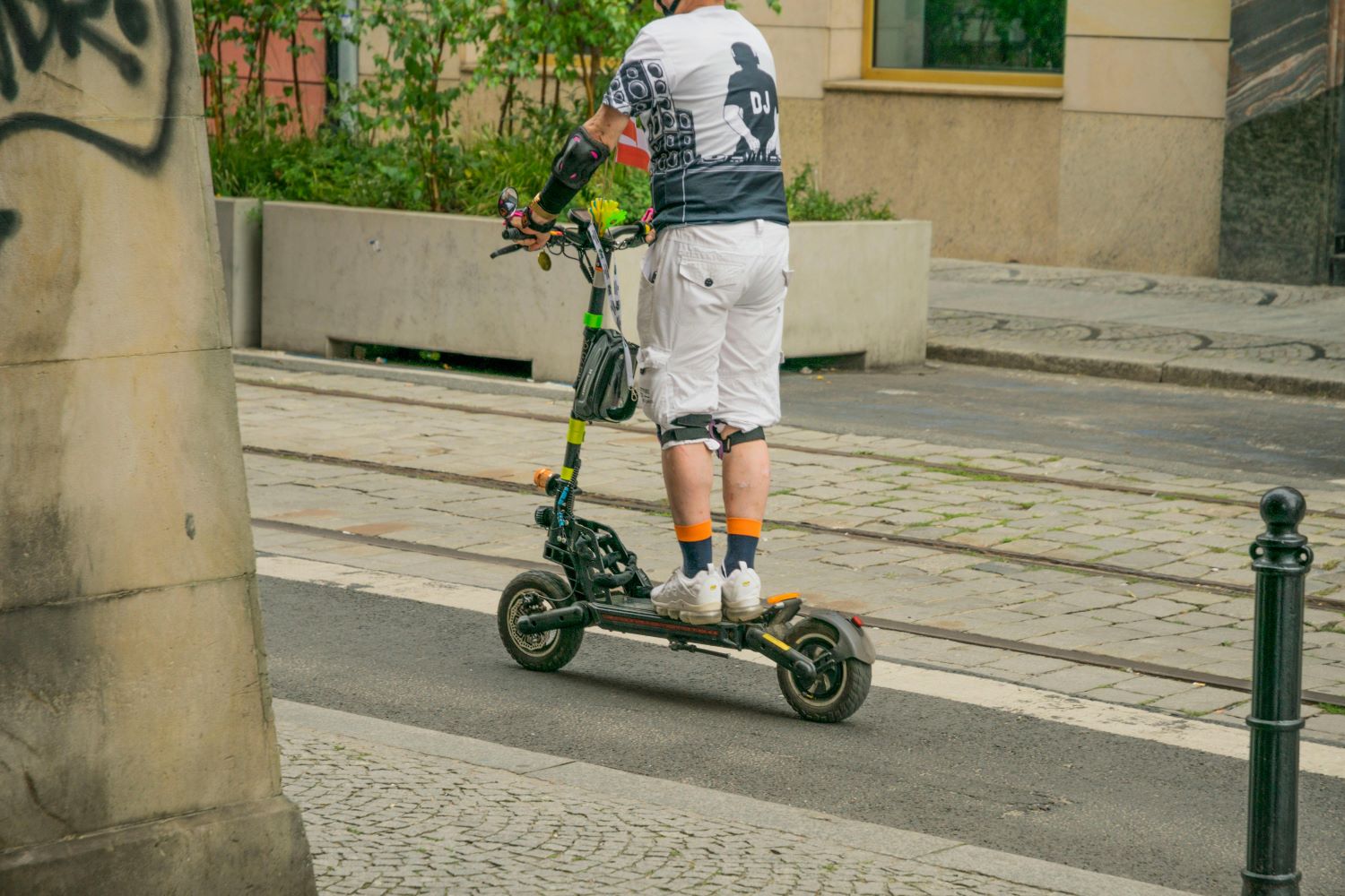 Obowiązkowe kaski dla dzieci na rowerach i hulajnogach – będą zmiany w przepisach