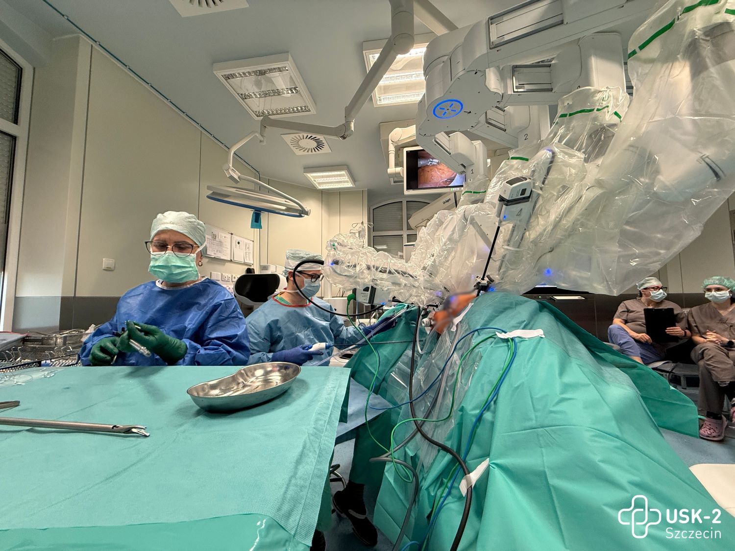 Najnowocześniejszy na świecie system chirurgii robotycznej już działa w szpitalu na Pomorzanach