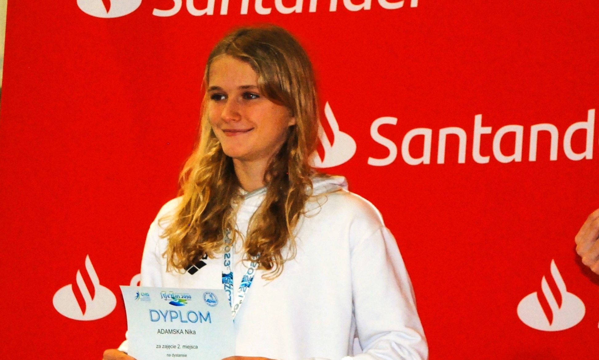 Nika Adamska - obiecująca pływaczka z Warzymic